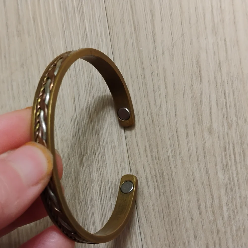 Gold Cuff Magnetic Bracelet